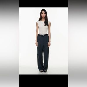NWT Aritzia Effortless pants short